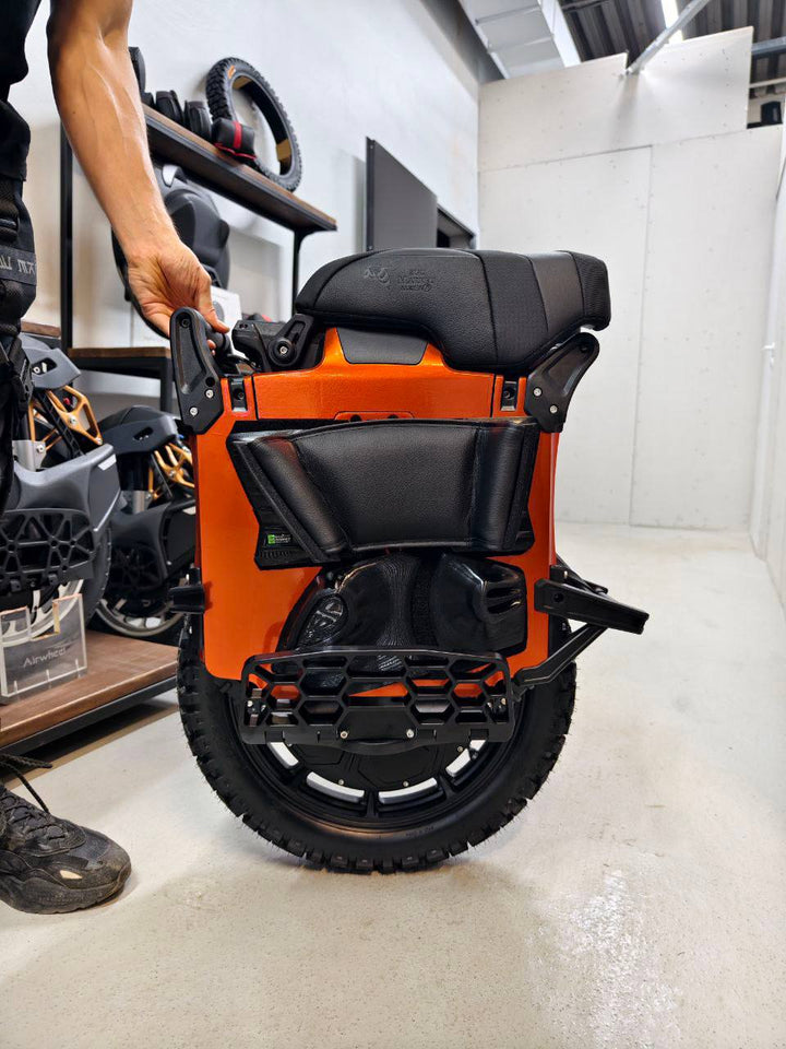 Veteran Sherman L suspension in orange film "Teckwrap" image 0